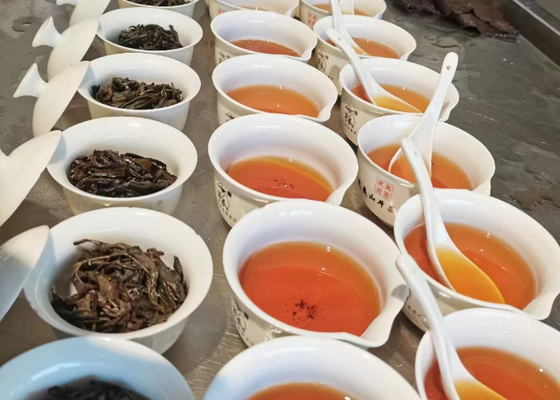 熱い か 寒い オーロン お茶 と 花 の 香り を 配る 提案