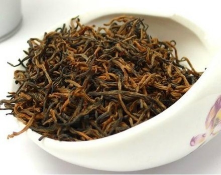 フェイバイアンジ白茶の優雅さを味わい 黄金の芽 - ゴールデンピオニー茶